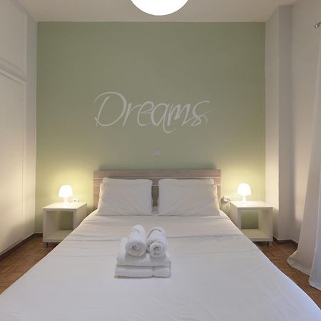 Cozy Athenian One Bd, Pistachio Charm Apartment Bagian luar foto