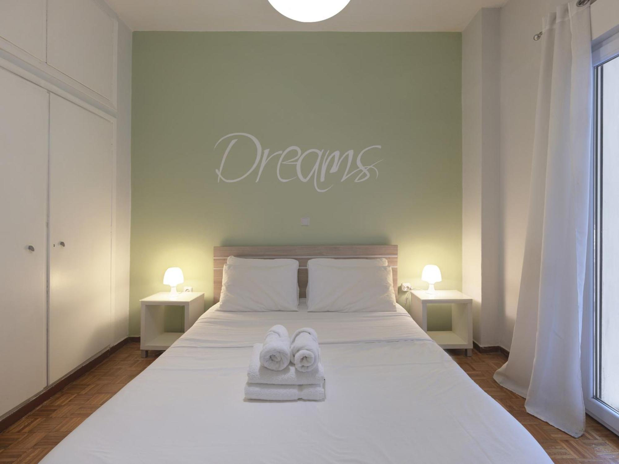 Cozy Athenian One Bd, Pistachio Charm Apartment Bagian luar foto